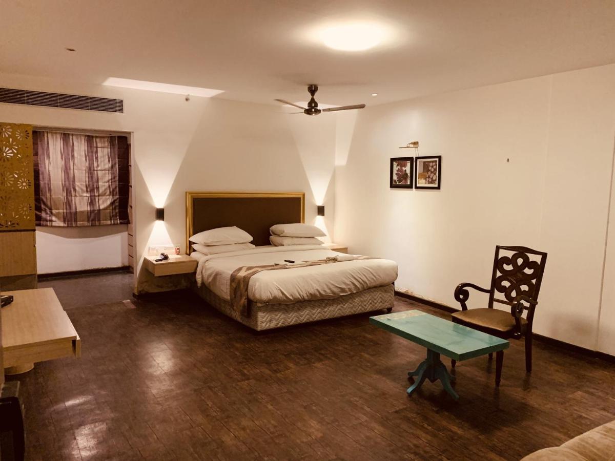 Hotel Sabareesh Park Мадурай Екстер'єр фото